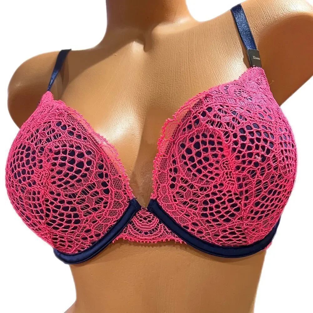 Victoria’s Secret Very sexy Push up Padded Lace bra 32DDD Pink / Navy